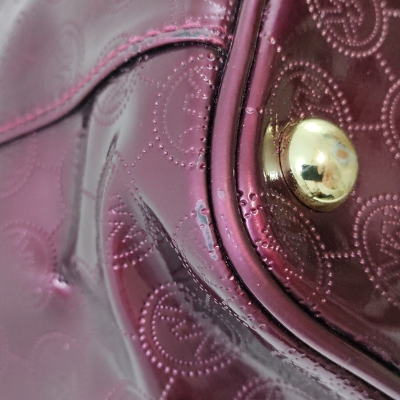 Michael Kors Jet Set East West Signature Bordeaux Patent Leather Metallic Tote - Picture 12 of 17